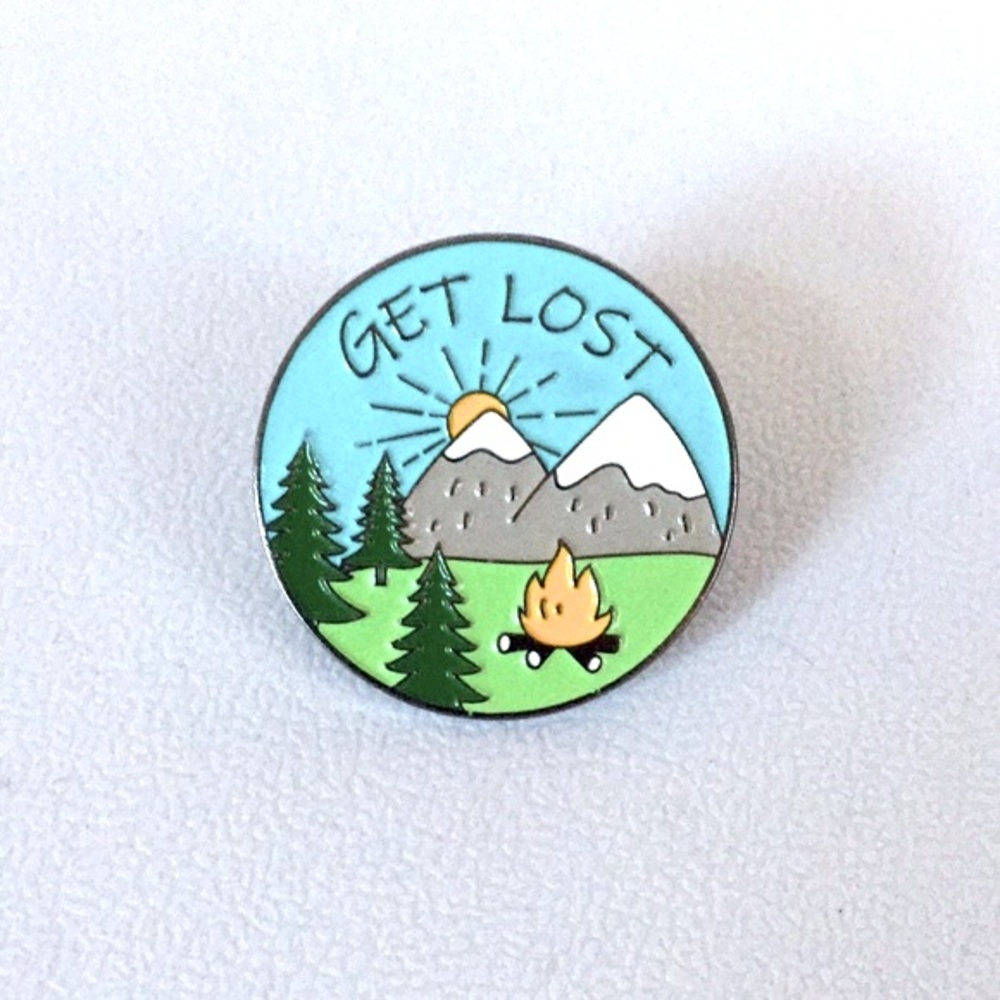 🍏50% OFF/3+...GET LOST camping Pin